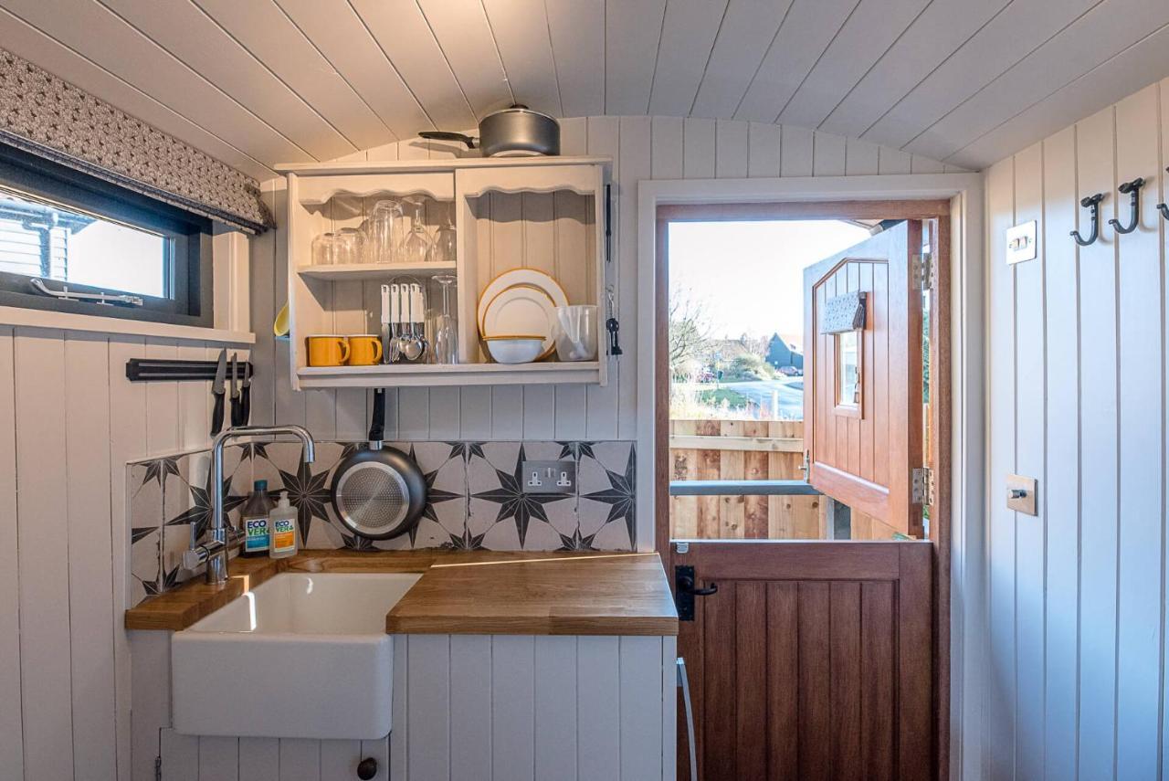 Bo Peep Shepherds Hut, Thorpeness Leiston Eksteriør bilde